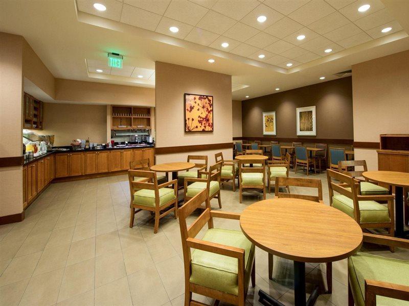 Hyatt Place Boston/braintree 3*